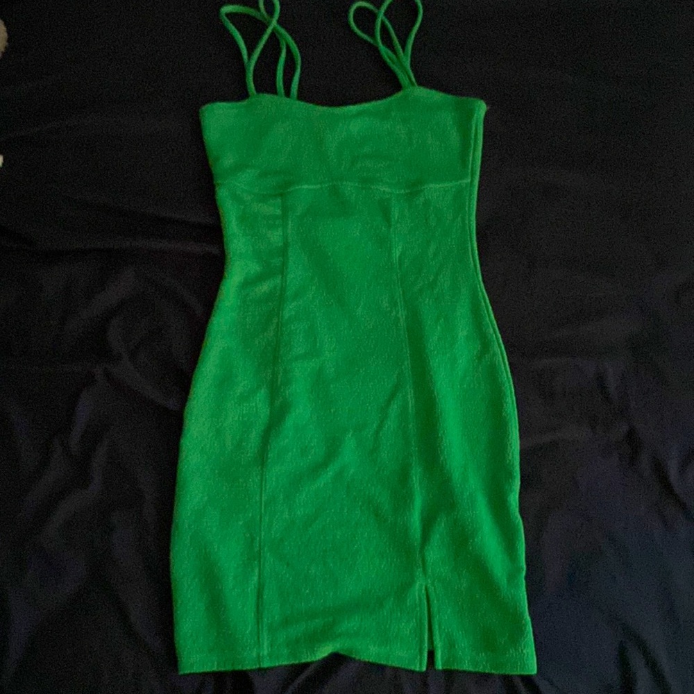 H&M green body con dress